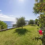 La Sterlizia Di Santa Croce Alassio