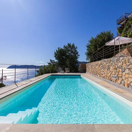 Курортний комплекс La Sterlizia Di Santa Croce 3*