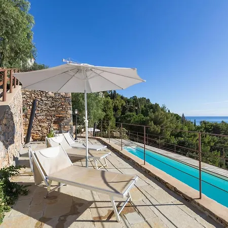 Resort La Sterlizia Di Santa Croce 3*