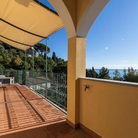 La Sterlizia Di Santa Croce