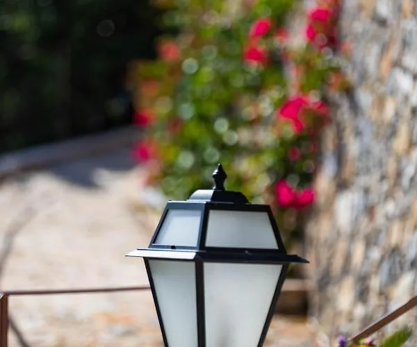 Курортний комплекс La Sterlizia Di Santa Croce Алассіо