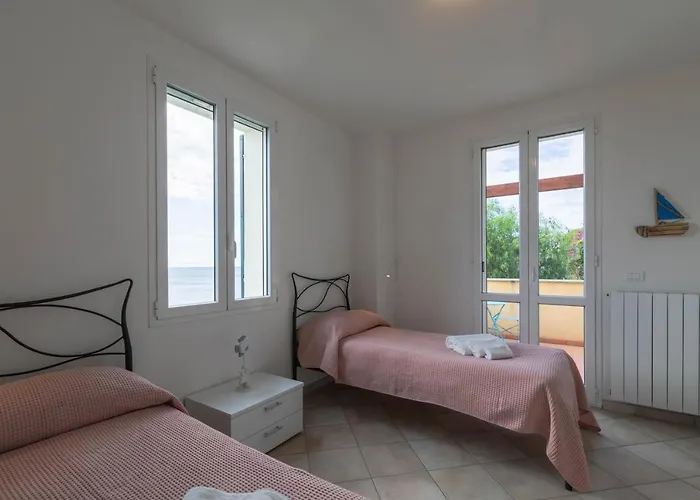 Курортний комплекс La Sterlizia Di Santa Croce 3*