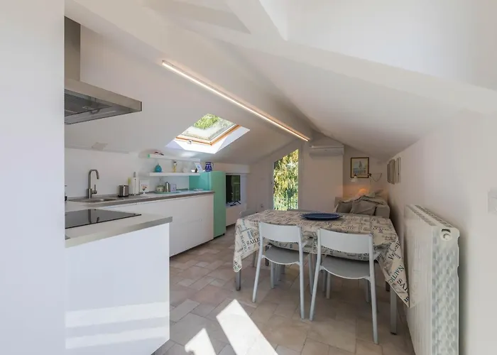 La Sterlizia Di Santa Croce Курортний комплекс Алассіо