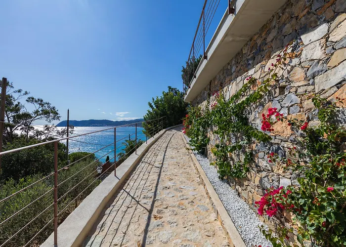 La Sterlizia Di Santa Croce Курортний комплекс 3*