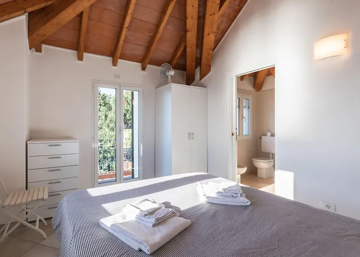 La Sterlizia Di Santa Croce 3*