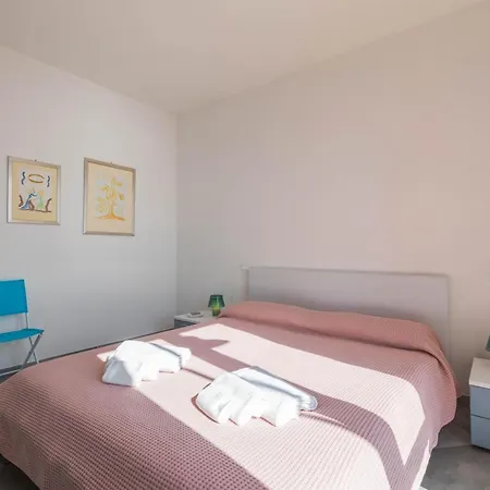 La Sterlizia Di Santa Croce 3* Alassio