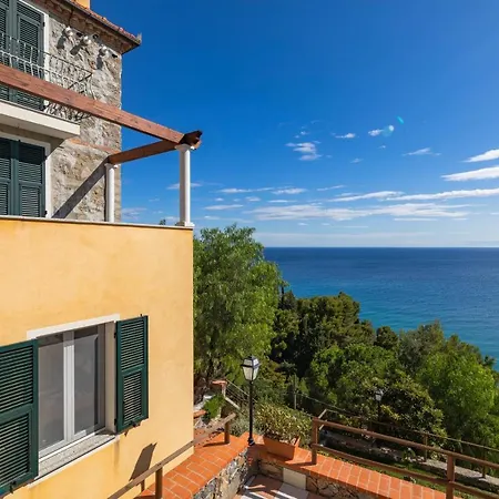 La Sterlizia Di Santa Croce 3* Alassio