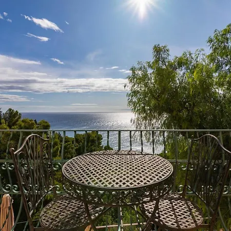 La Sterlizia Di Santa Croce Resort Alassio