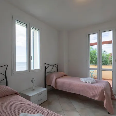 Resort La Sterlizia Di Santa Croce 3*