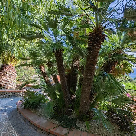 La Sterlizia Di Santa Croce Resort Alassio