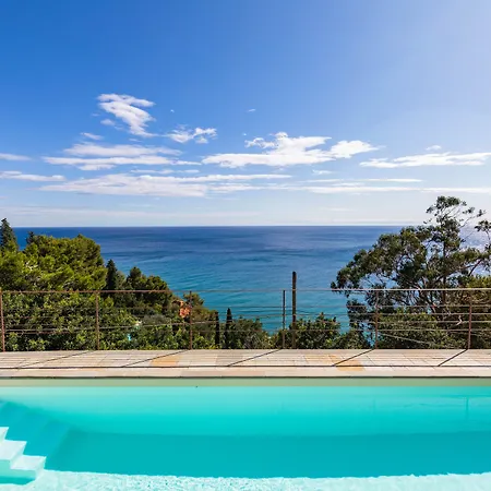 La Sterlizia Di Santa Croce Resort Alassio