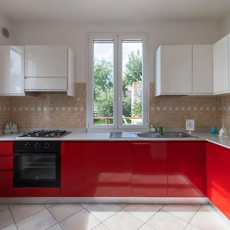 La Sterlizia Di Santa Croce Alassio