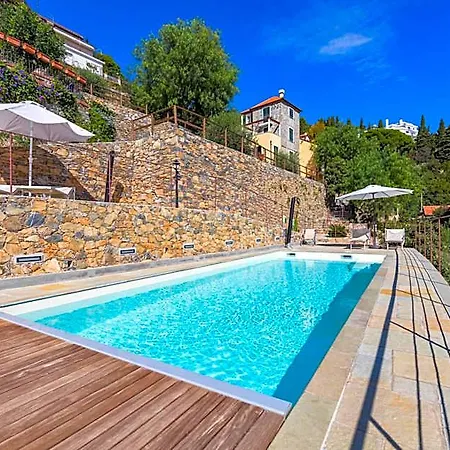 Resort La Sterlizia Di Santa Croce 3*