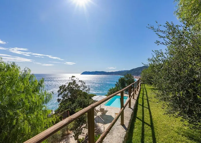 La Sterlizia Di Santa Croce