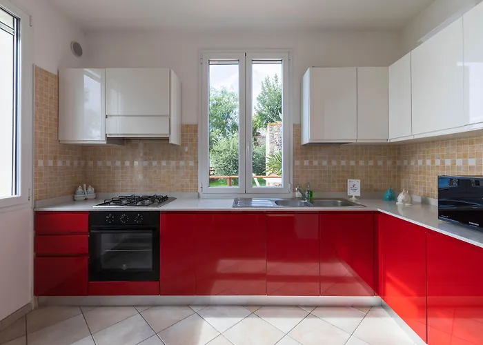 La Sterlizia Di Santa Croce Αλάσιο